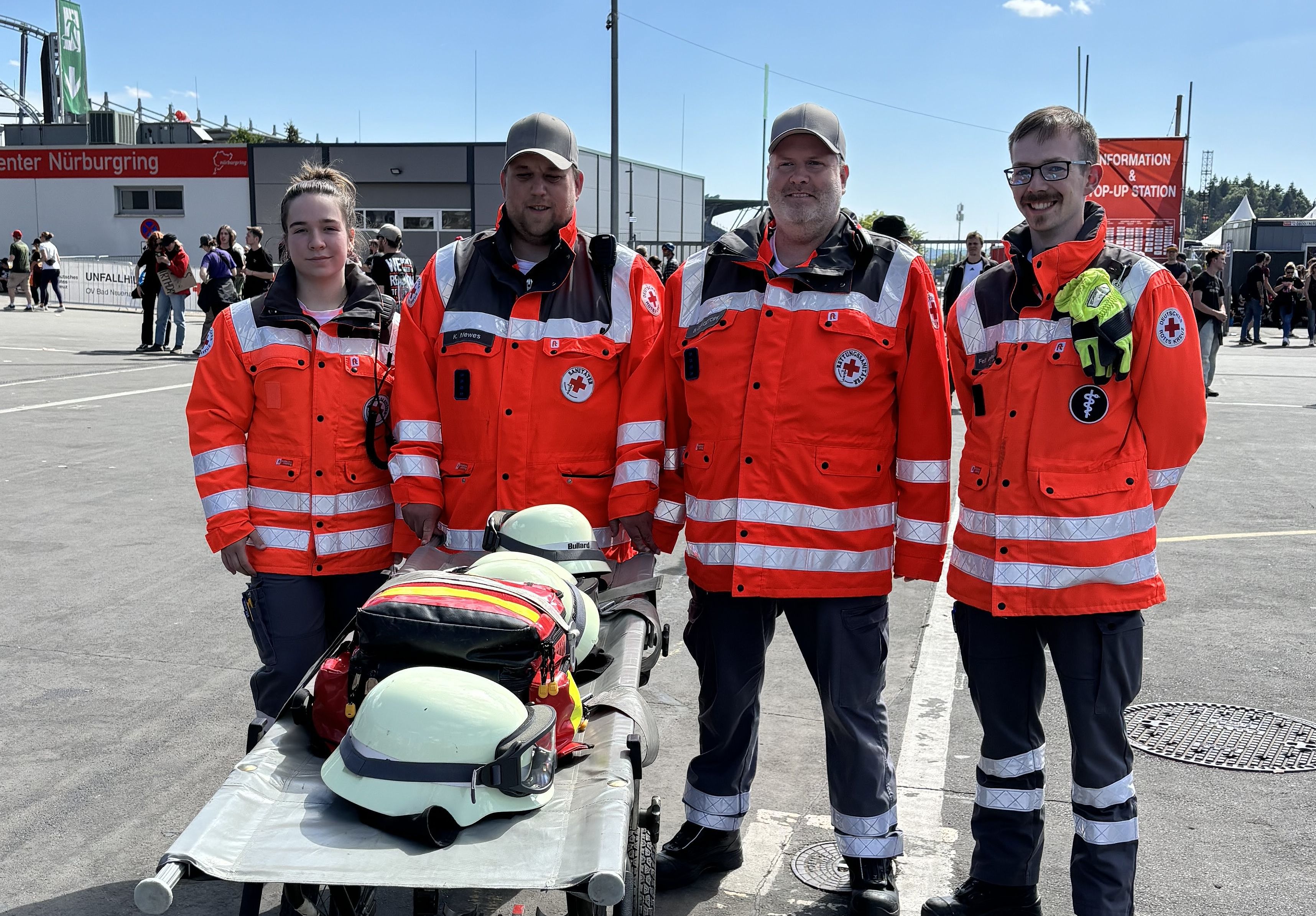 DRK_12.06.2024: Sobald es bei Rock am Ring zu einem Notfall kam, rückten die ehrenamtlichen Helfenden des Sanitätsdienstes aus, um Hilfe zu leisten. (Foto: Astrid Zens / DRK-Kreisverband Ahrweiler e.V.) 